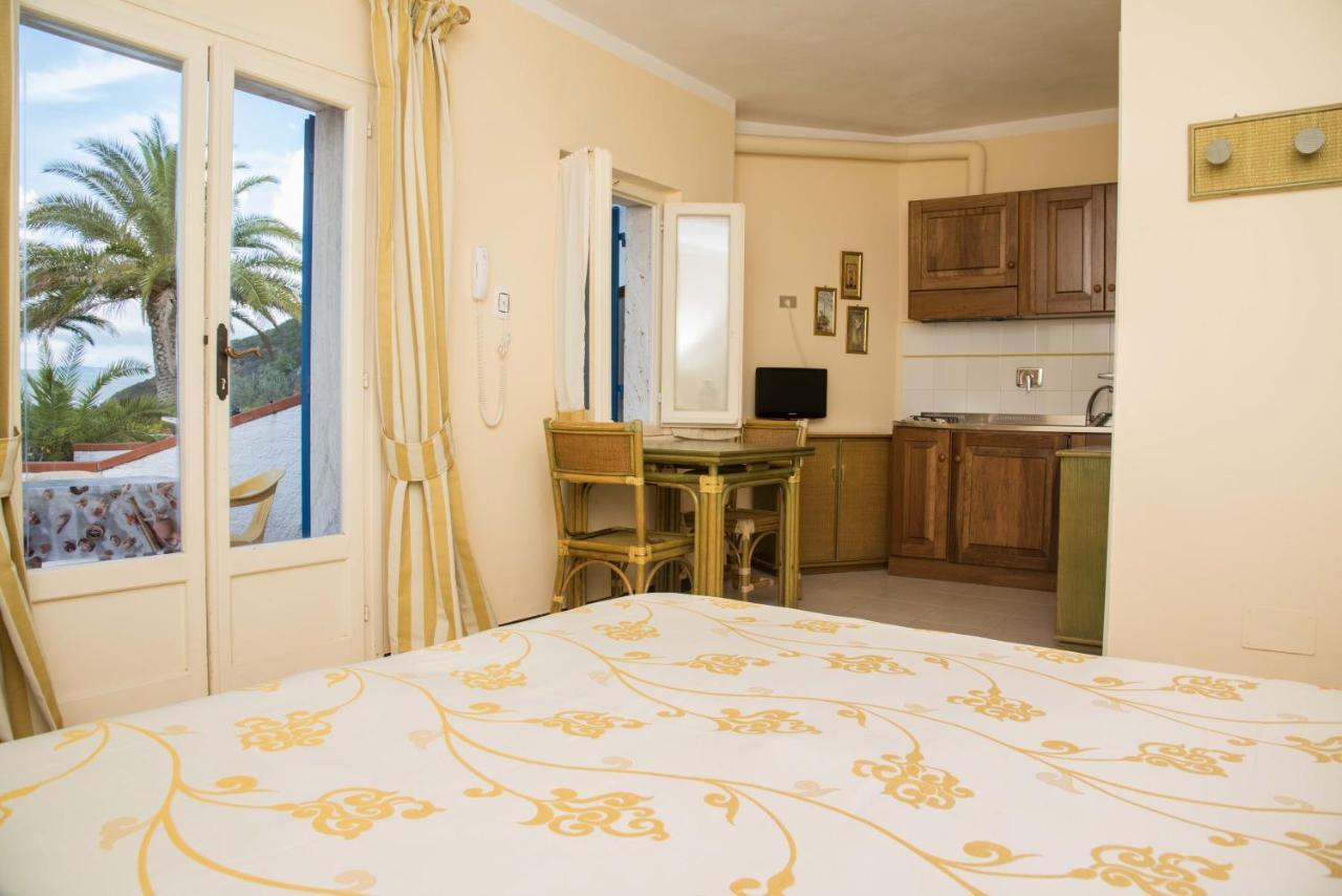 Residential Hotel Villaggio Innamorata Capoliveri  Eksteriør billede