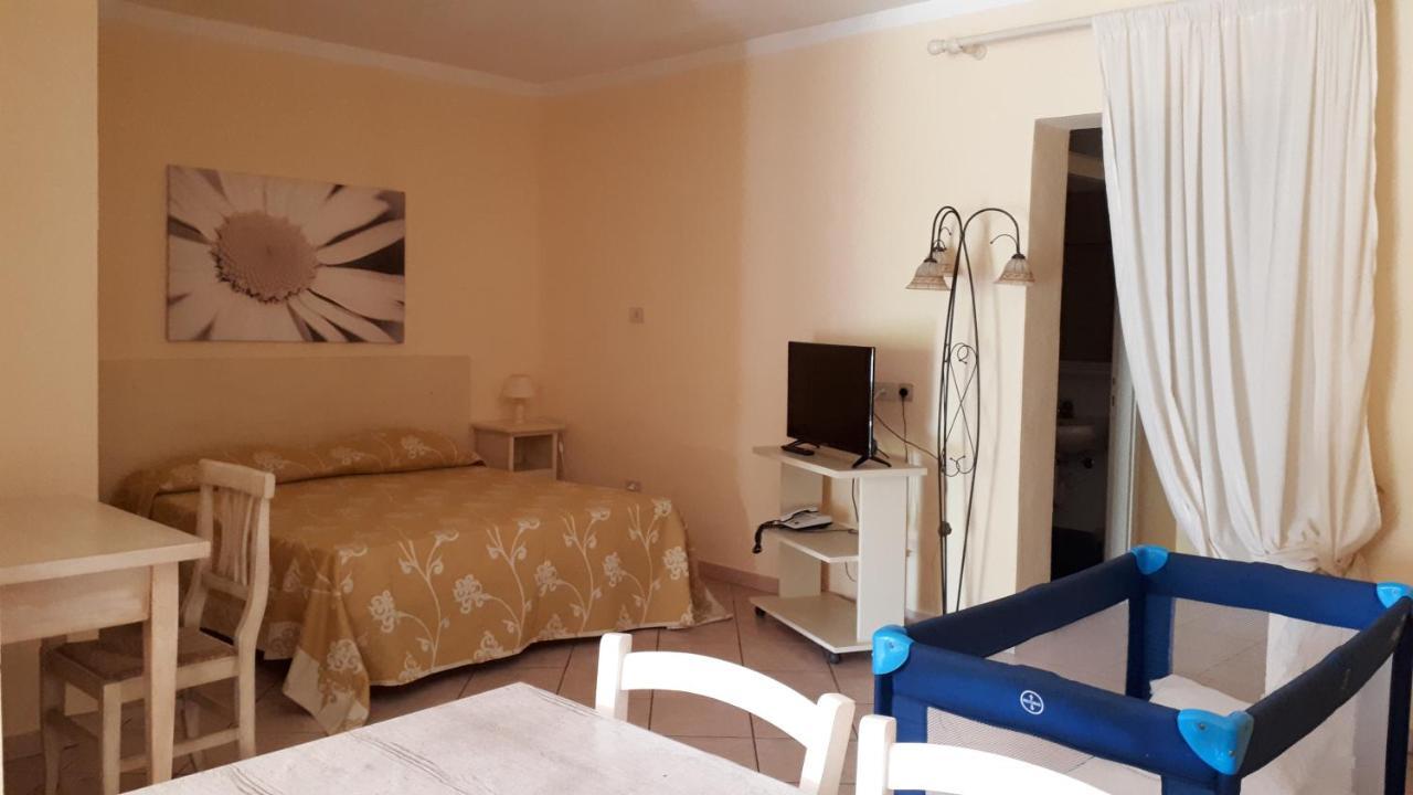 Residential Hotel Villaggio Innamorata Capoliveri  Eksteriør billede