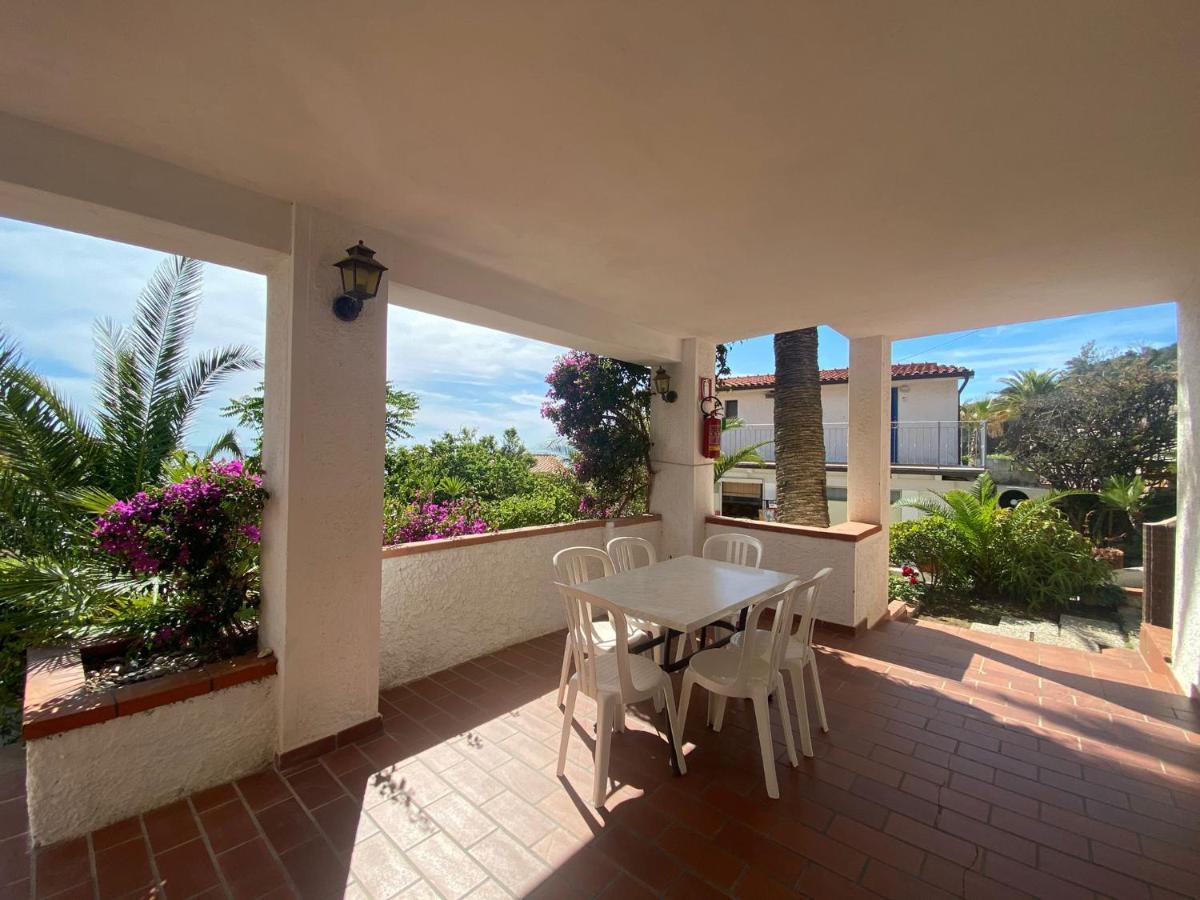 Residential Hotel Villaggio Innamorata Capoliveri  Eksteriør billede