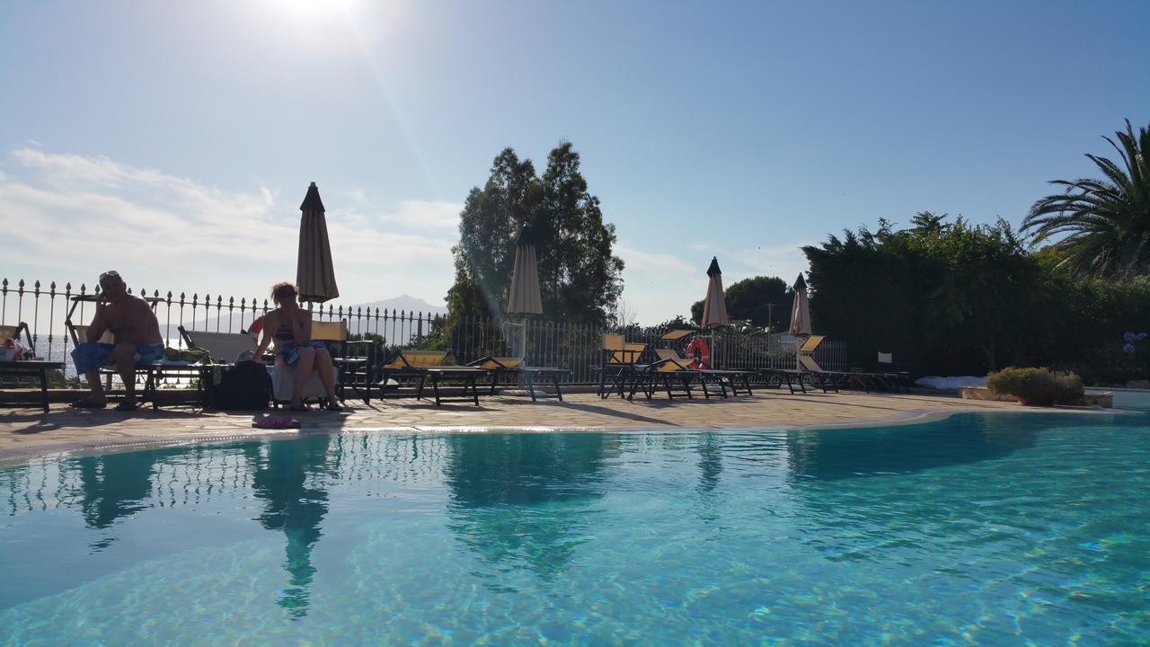 Residential Hotel Villaggio Innamorata Capoliveri  Eksteriør billede